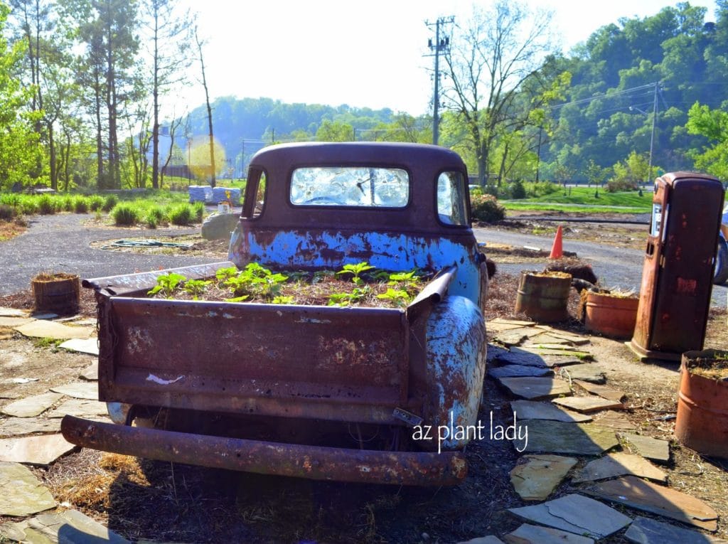 Unique Containers: Day 3 - A Rusty Bed