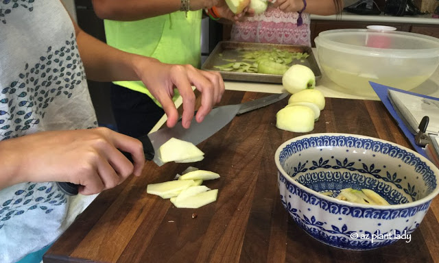 making an apple pie